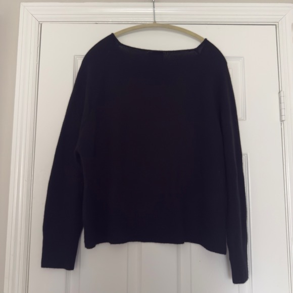 Quince Cashmere Black Crew Neck Sweater, Large, Like-New. - Picture 6 of 6